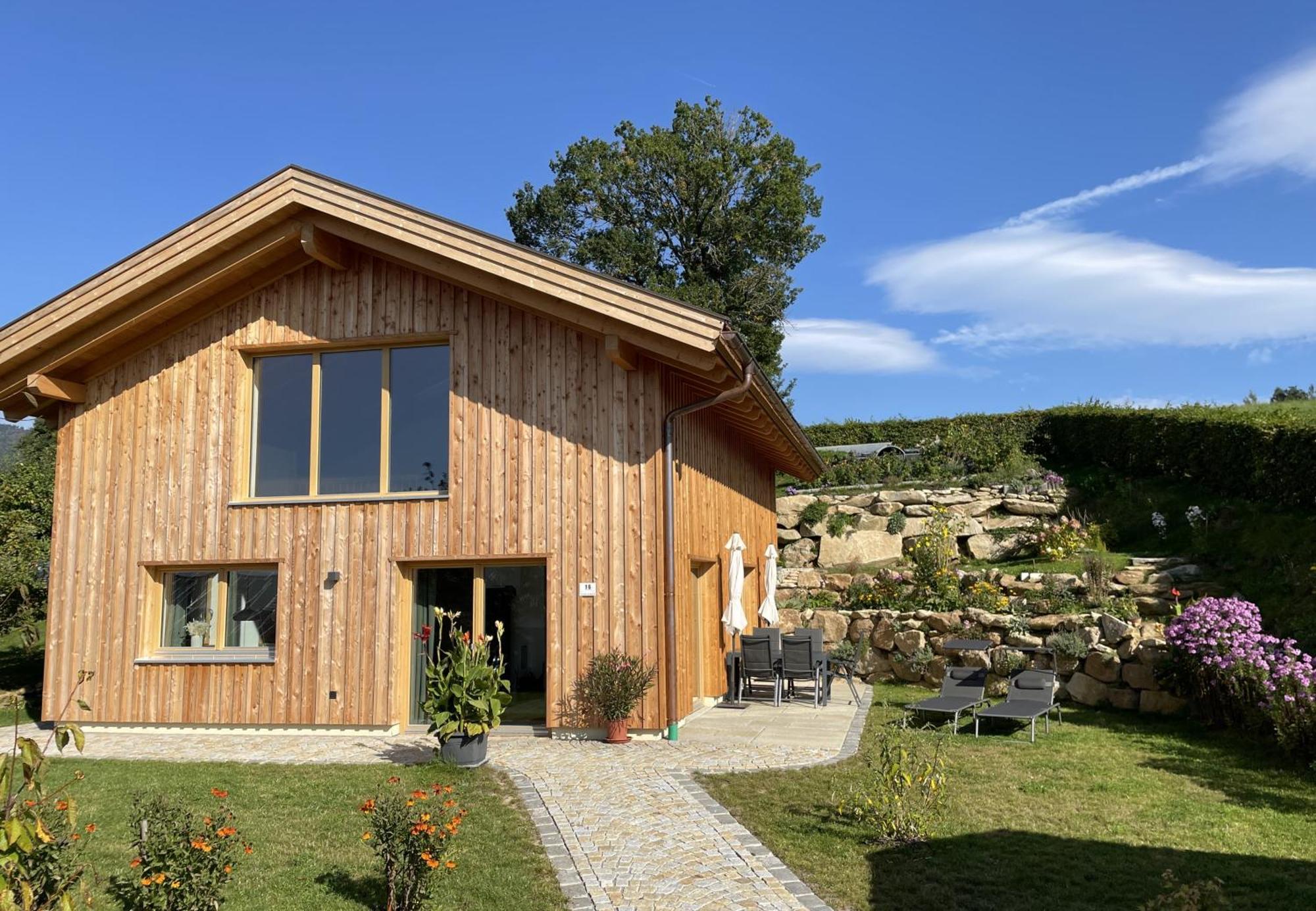 Bayerwald Chalet Kaitersberg Mit Sauna, Sonnenterrasse Und Garten アルンブルック エクステリア 写真